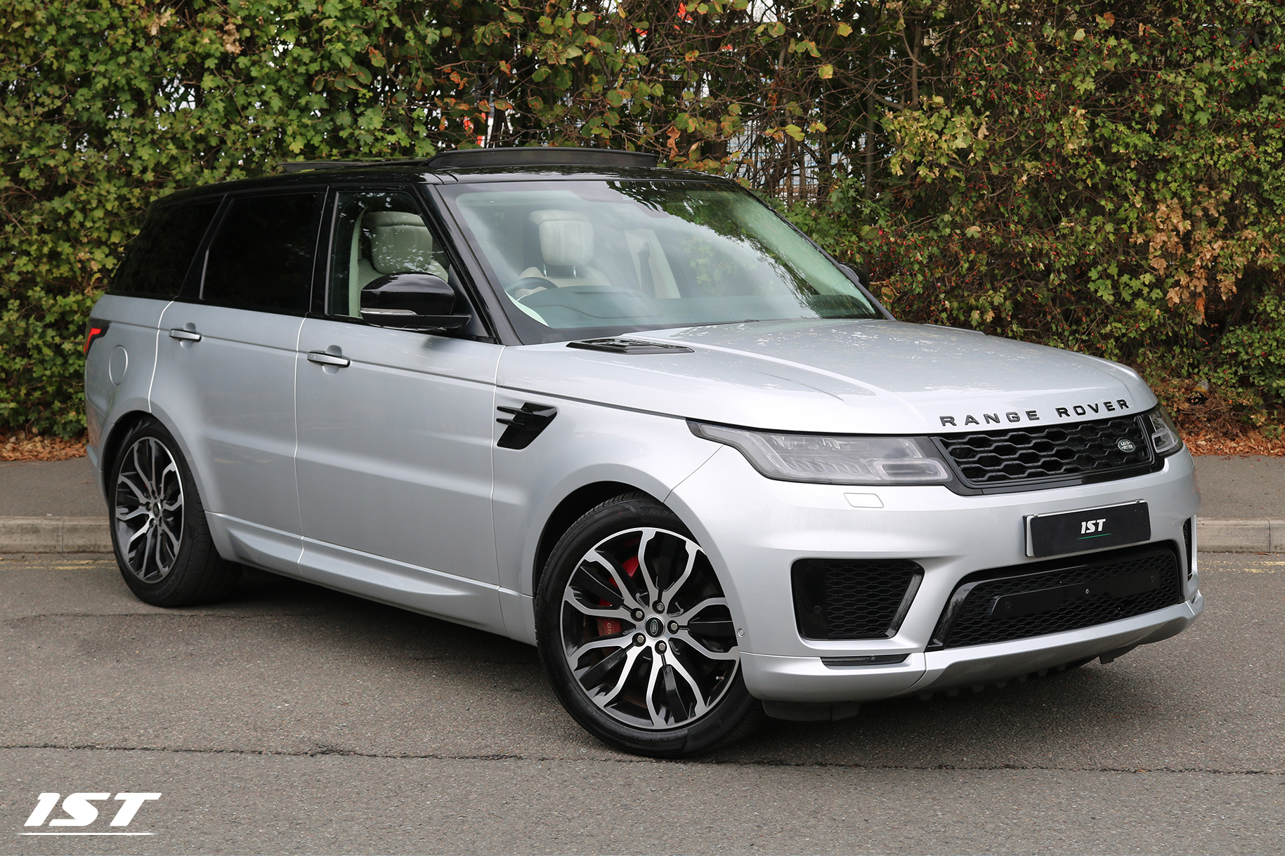 Range Rover Sport P400e for sale